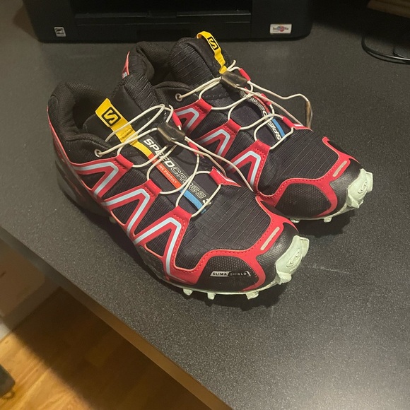 Salomon Red and Black Trail Shoes - Picture 1 of 3